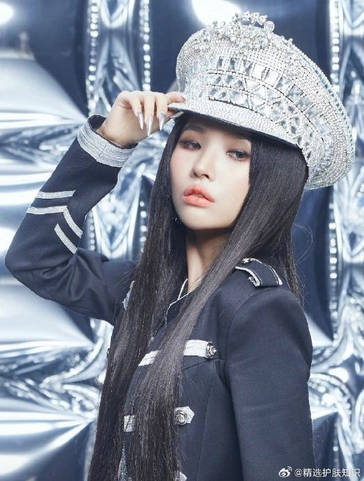 田小娟:你成了queen card 记得看韩版101的时候……|田小娟|queen
