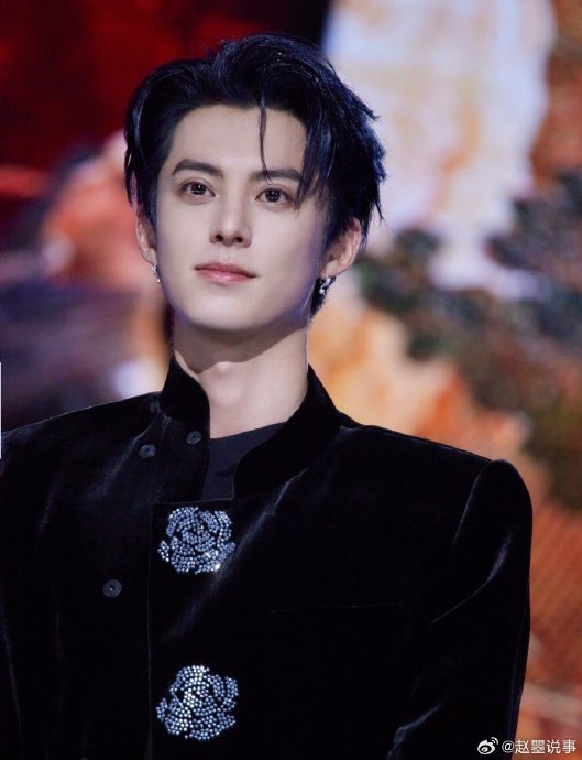 仿佛在告诉我们帅气和美丽不分年龄界限……|张雨绮|王鹤棣|界限_新浪