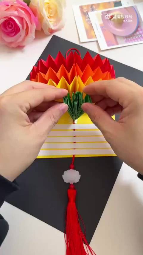 收藏新年喜庆灯笼折纸教程