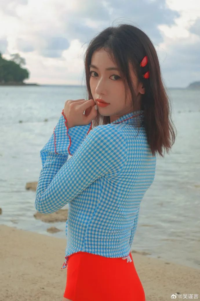 想你的风还是吹到了海边|细格纹|纱巾|连身_新浪新闻