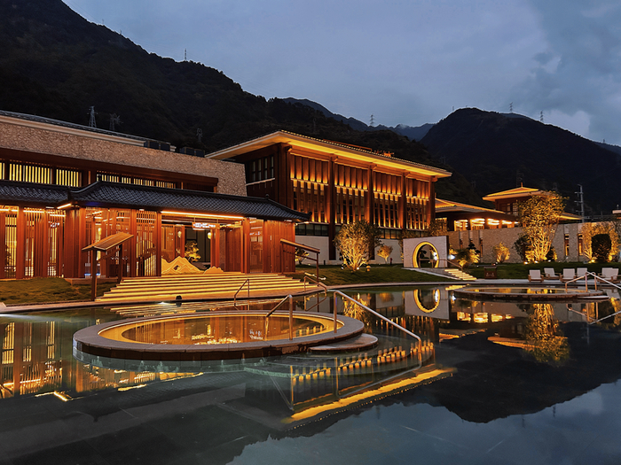 贡嘎金汤溯源熊猫之旅(成都-碧峰峡-蜂桶寨邓池沟-龙苍沟-大相岭-栗子