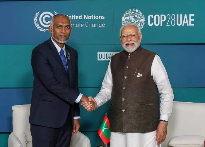 马尔代夫总统穆伊兹和印度总理莫迪在COP28会晤（资料图） 图自马尔代夫总统办公室网站