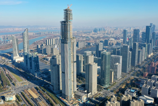 近日,在江苏南京建邺区河西cbd中轴线上,总高416.