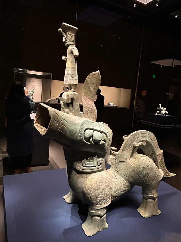 0 厘米2021 年四川广汉三星堆遗址八号祭祀坑出土四川省文物考古研究