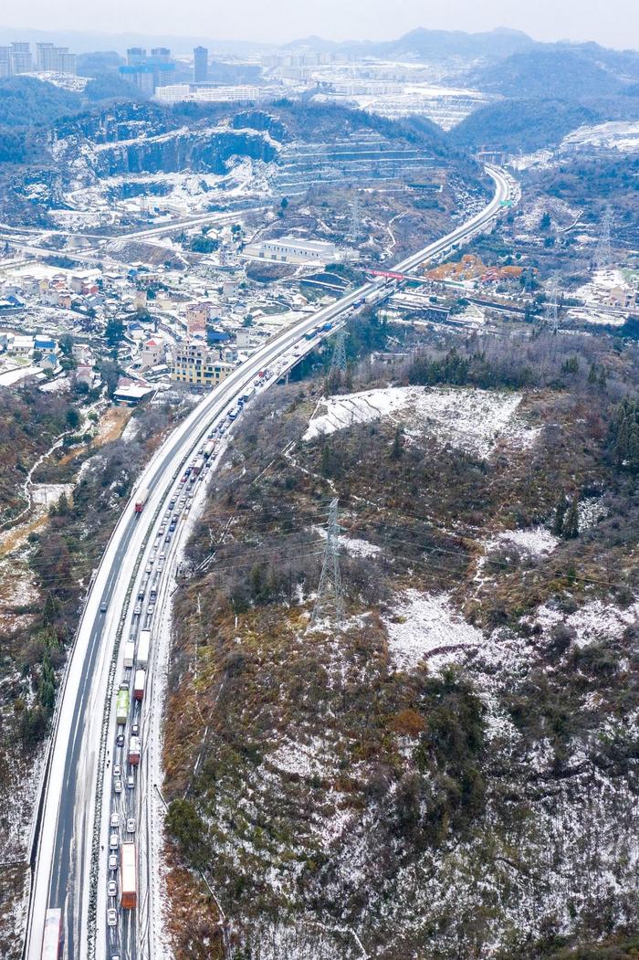 专访气象局高工 暴雪中心预报在河南