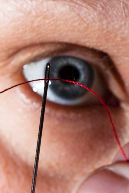 眼睛模糊可以针灸通络