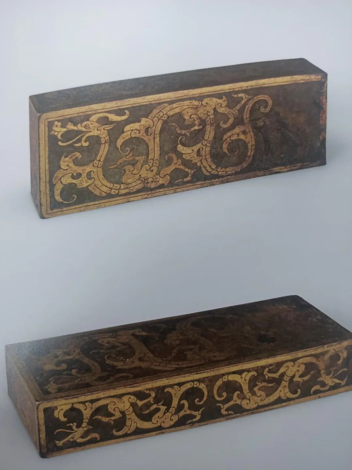 鎏金龙纹青铜编磬套头