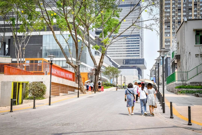 民主村里路路通，居民出行有保障（资料图）。曹鸣鸥 摄