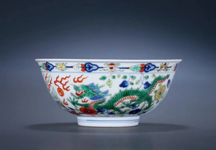 五彩龙凤纹碗