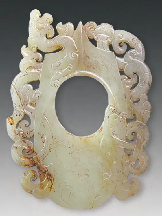 龙螭纹韘形白玉佩