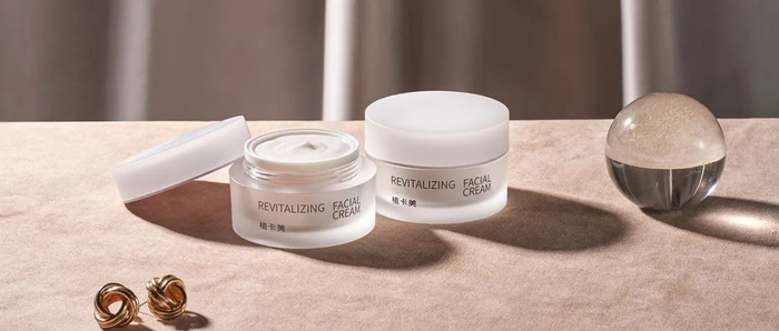 ▲植卡美焕采精华霜<粤G妆网备字2023359025>