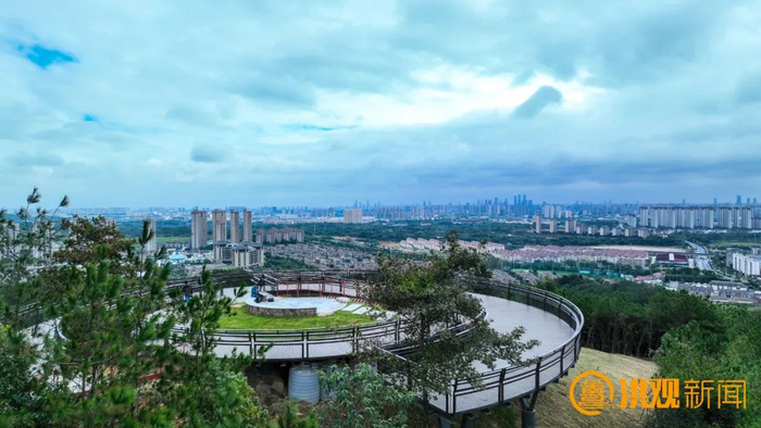 蟠龙峰景区鸡婆垴观景台