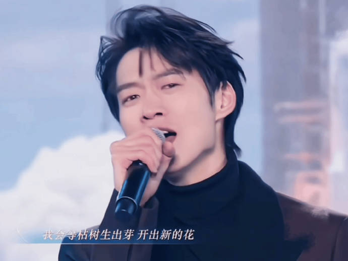 魏大勋|一款全能型的电子老公 演戏,唱歌,综艺感强情商高!_新浪新闻