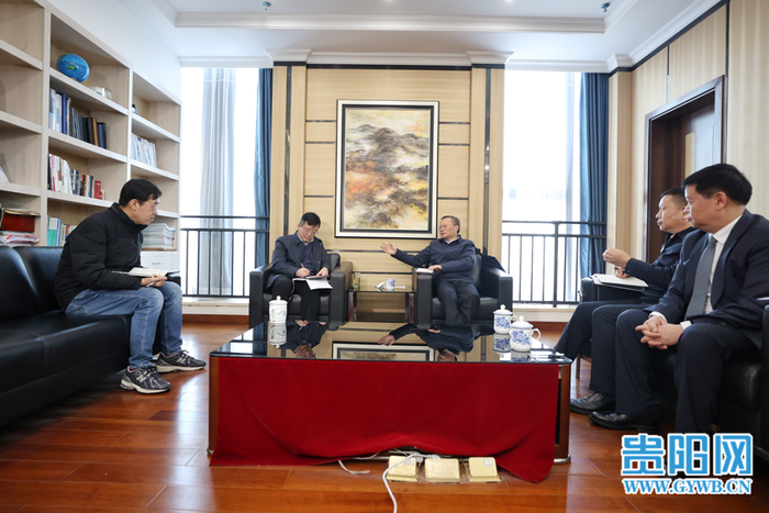 市领导刘本立,龙章怀,范辉政分别开展慰问,张建军参加慰问.