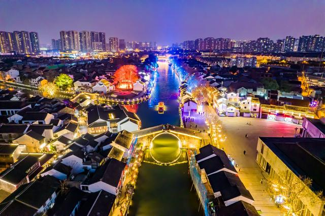 江苏无锡南长街,古色古香,温婉绵长,在江南水乡看灯火阑珊|无锡市