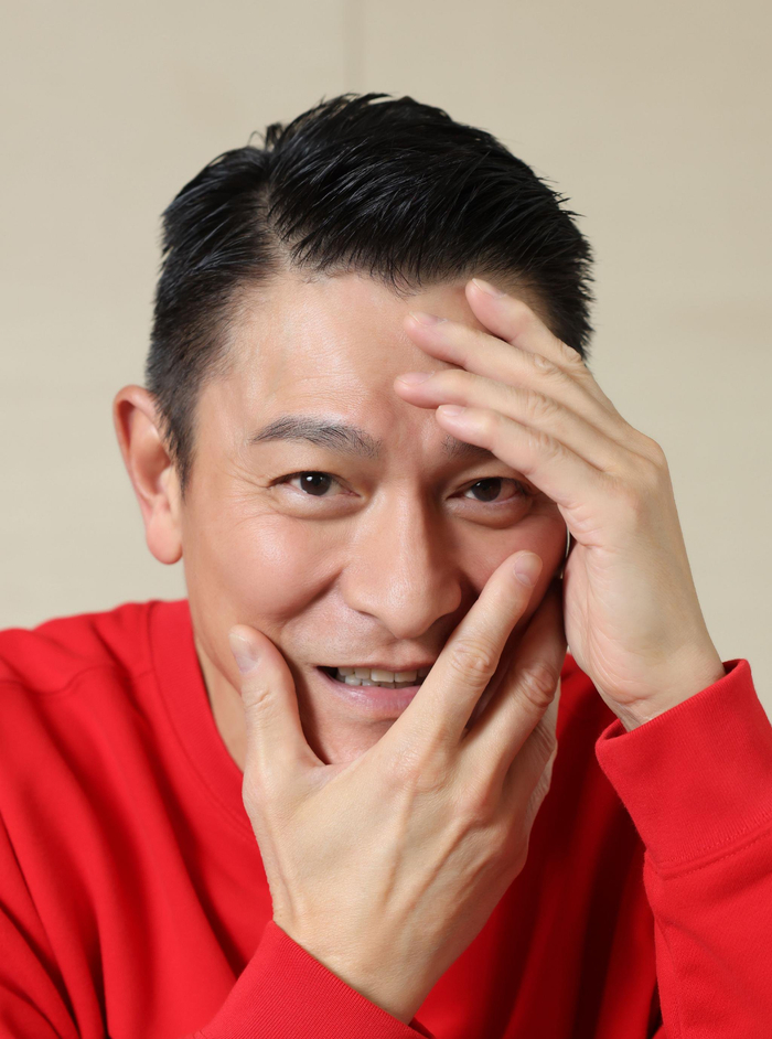 刘德华自认是个倔强的普通人。  新京报记者 郭延冰 摄