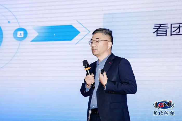 书记,镇长孙杰就尚庄镇的经济社会发展情况以及盐城高新区的发展现状