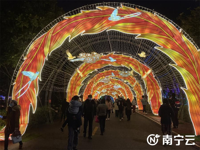 2024年青秀山新春灯会呈现绝美景观