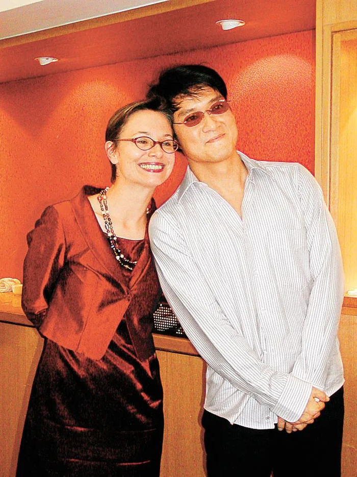 周华健与美国妻子被嘲像母子:结婚38年,一直被劝离,但没有她,就没有