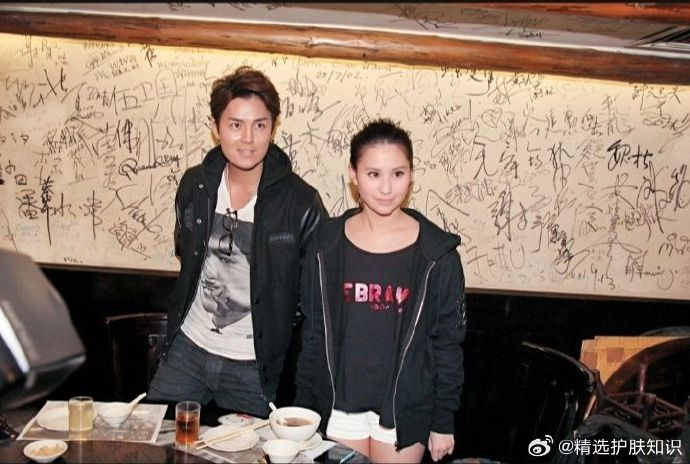 那年何超莲20岁 4年学会了爱情……|何超莲|吴克群_新浪新闻