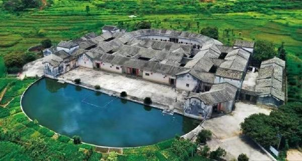 2月前后【最佳旅游时间】磐安围—十里版画长廊—逍遥谷康养旅游区