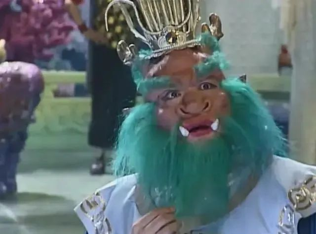 86版《西游记》中的西海龙王 图源：豆瓣