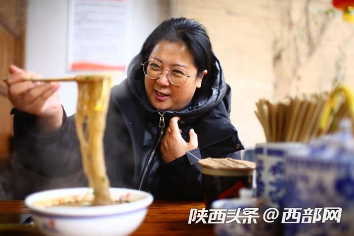 袁家村粉条作坊合作社社长马秋凤