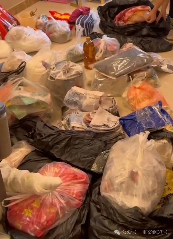 吴振带来的东北特产。受访者供图