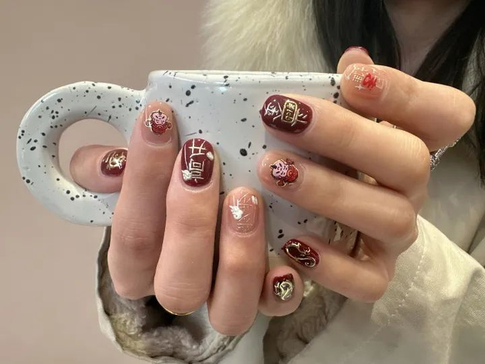 i-nail店里的美甲款式 受访者供图
