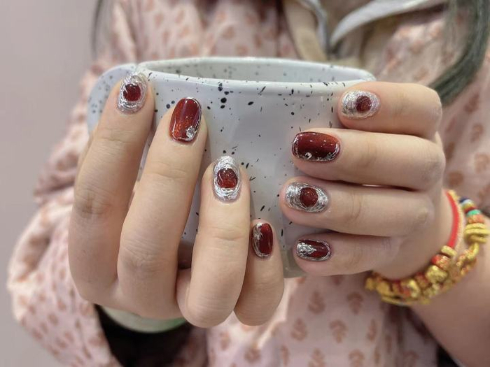 i-nail店里的美甲款式 受访者供图