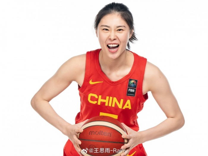 王思雨晒定妆照:大年初一见|女篮|王思雨|中国女篮_新浪新闻