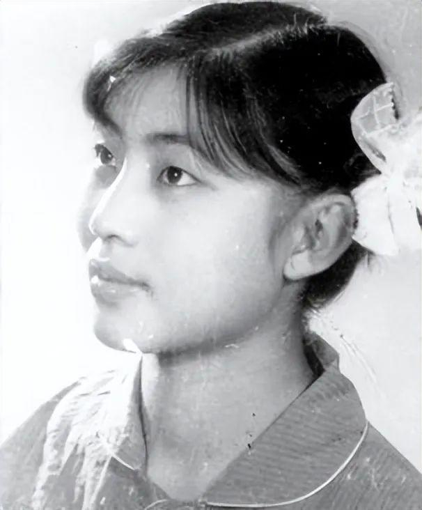 主演《龙江颂》的李炳淑,丈夫离世20年后,82岁的她,近况如何?