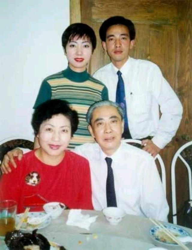 主演《龙江颂》的李炳淑,丈夫离世20年后,82岁的她,近况如何?