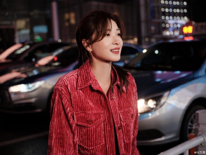 更加让我期待万茜的春晚舞台了……|万茜|口红|春晚