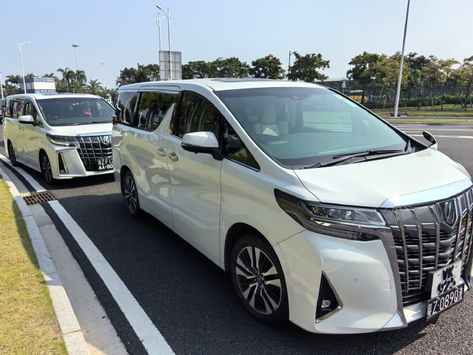 埃尔法这个车在澳门香港纯纯街车