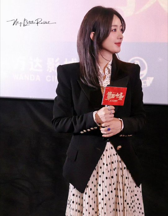 赵丽颖《第二十条》廊坊路演路透来啦……|赵丽颖|路透|第二十条_新浪