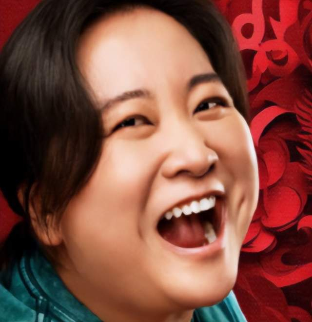 贾玲晒出减肥100斤后美照,瘦出下颌线,热辣滚烫预售票房已过亿|热辣