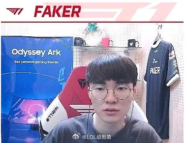 大飞的这个新发型还不错么,干净清爽,咱们的选手能不能学学?