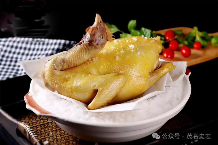 高州盐焗鸡（高州市党史地志办供图）