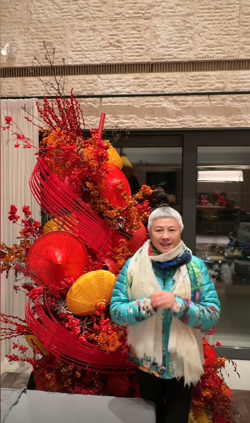 56岁梁雁翎曝近照 当年唱红《像雾像雨又像风》如今模样改变认不出