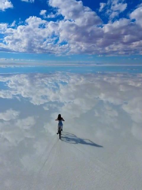 世界上最大的盐沼玻利维亚乌尤尼盐沼