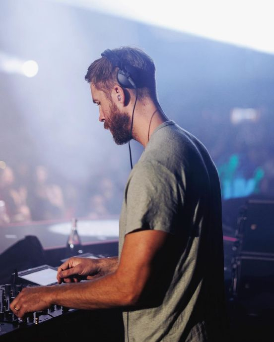 高富帅calvin harris做客liv las vegas夜店演出现场