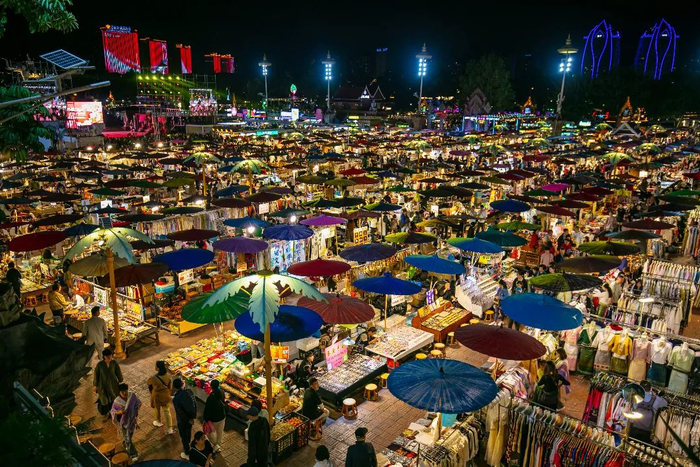 是夜市的地标建筑一定是不二之选湄公河·星光夜市硬核风景 异域风情