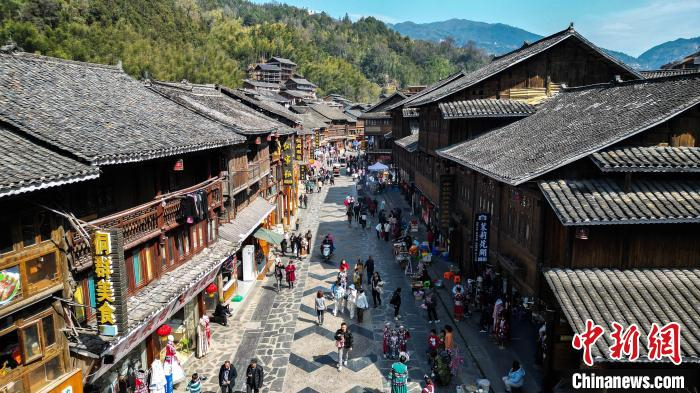 锦绣中国年|贵州黎平肇兴侗寨旅游火爆|黔东南苗族侗族自治州|贵州省