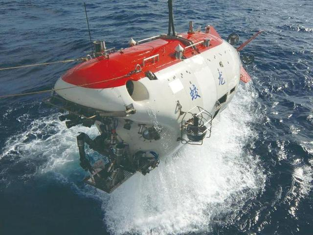 登上春晚的这条"龙"到底有多厉害|载人潜水