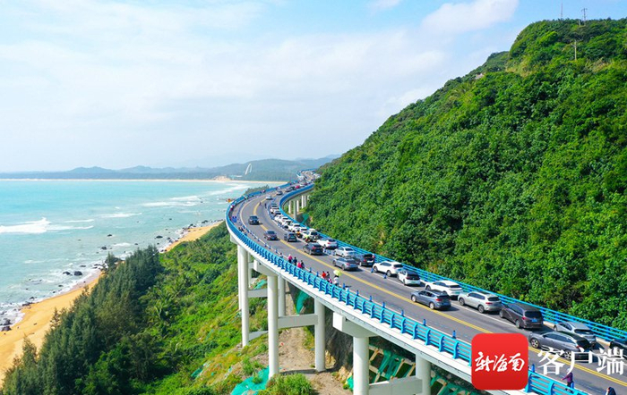 原创组图 | 打卡点上新!万宁最美滨海旅游公路游人如织