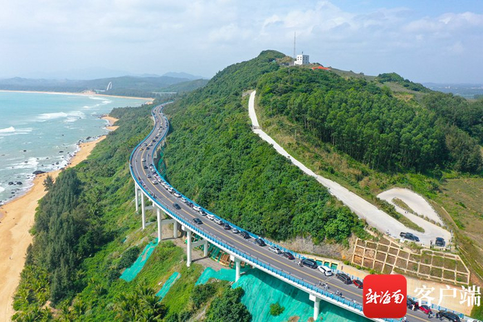原创组图 | 打卡点上新!万宁最美滨海旅游公路游人如织