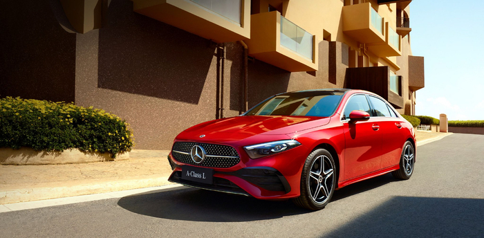 在bba统治汽车市场的年代,其实他们的产品就是靠超高的配置卖上高