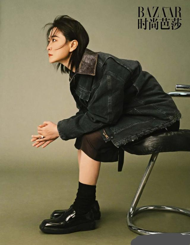 贾玲时尚芭莎封面照曝光,气质优雅眼神高冷,被赞女神范十足|贾玲|时尚