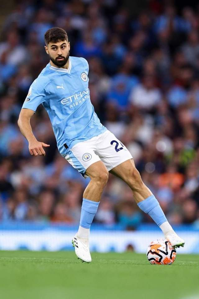 根据每日电讯报资深记者mike mcgrath和ta曼城跟队sam lee的说法,格拉